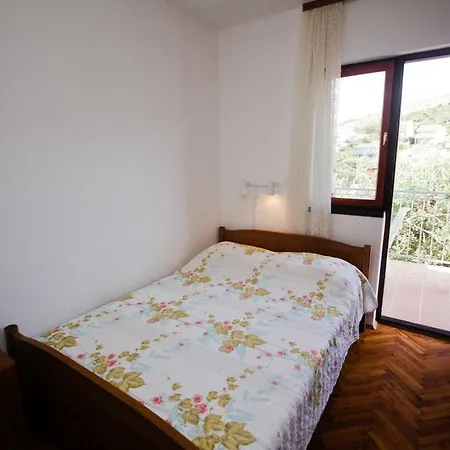 Pavao Apartment *